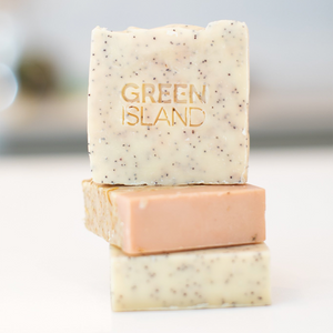 
            
                Load image into Gallery viewer, Lemongrass &amp;amp; Poppyseed Soap
            
        